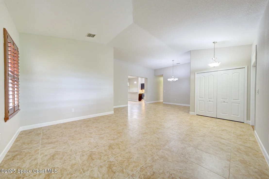 Photo of 3352 Russ Place