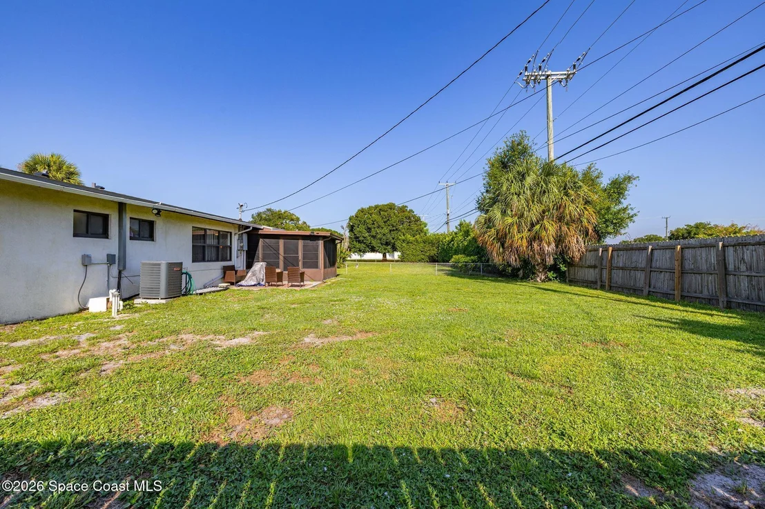 Photo of 932 Glenmore Circle