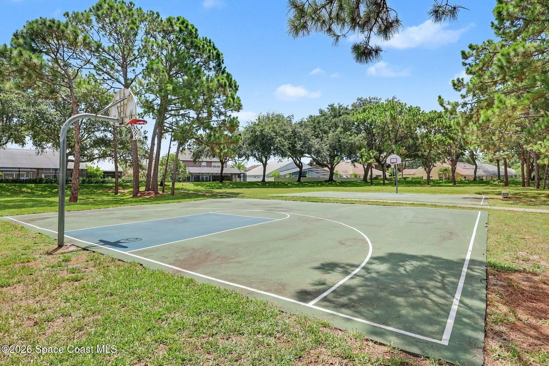Photo of 423 Stonehenge Circle