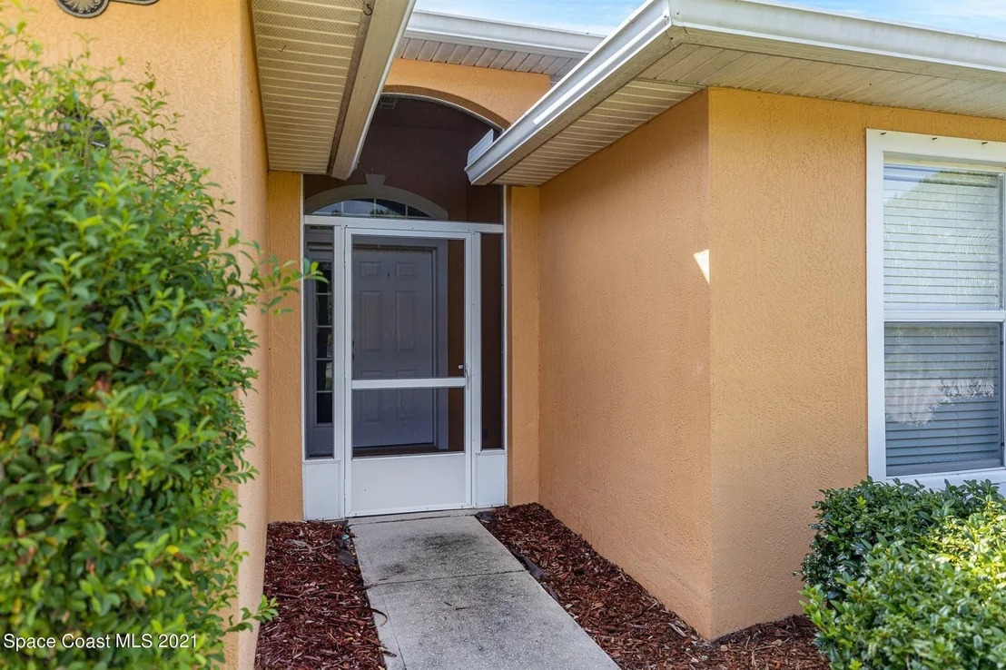 Photo of 2540 Stratford Pointe Drive
