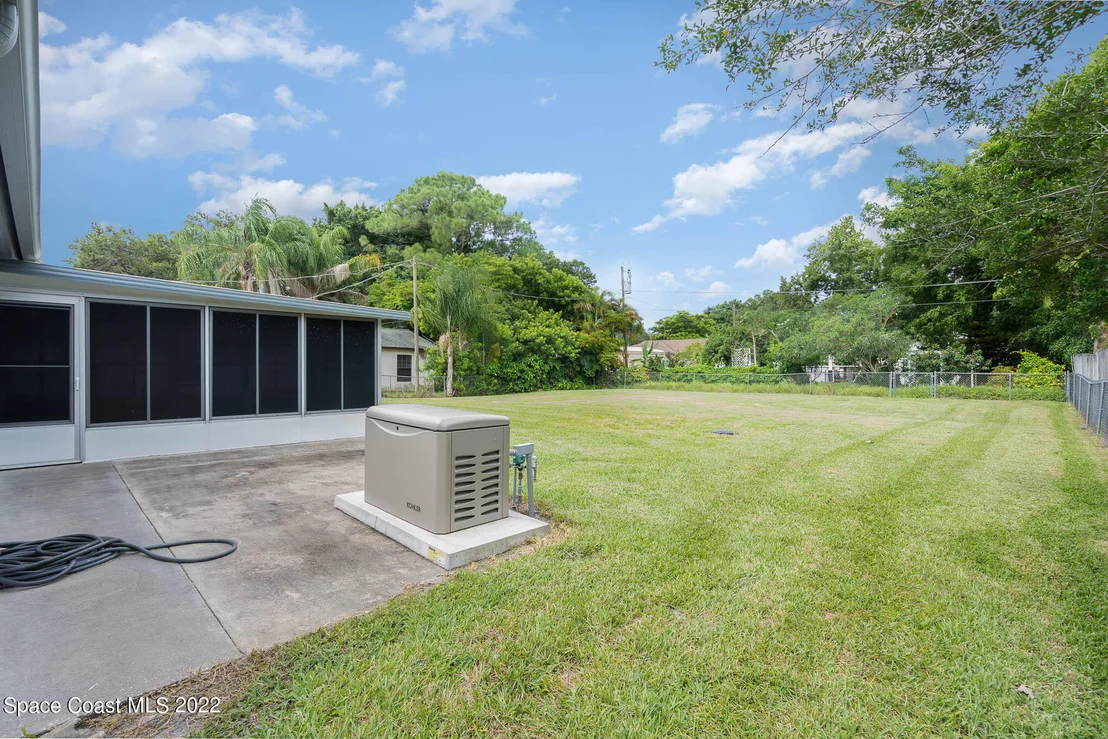 Photo of 261 E Haven Drive