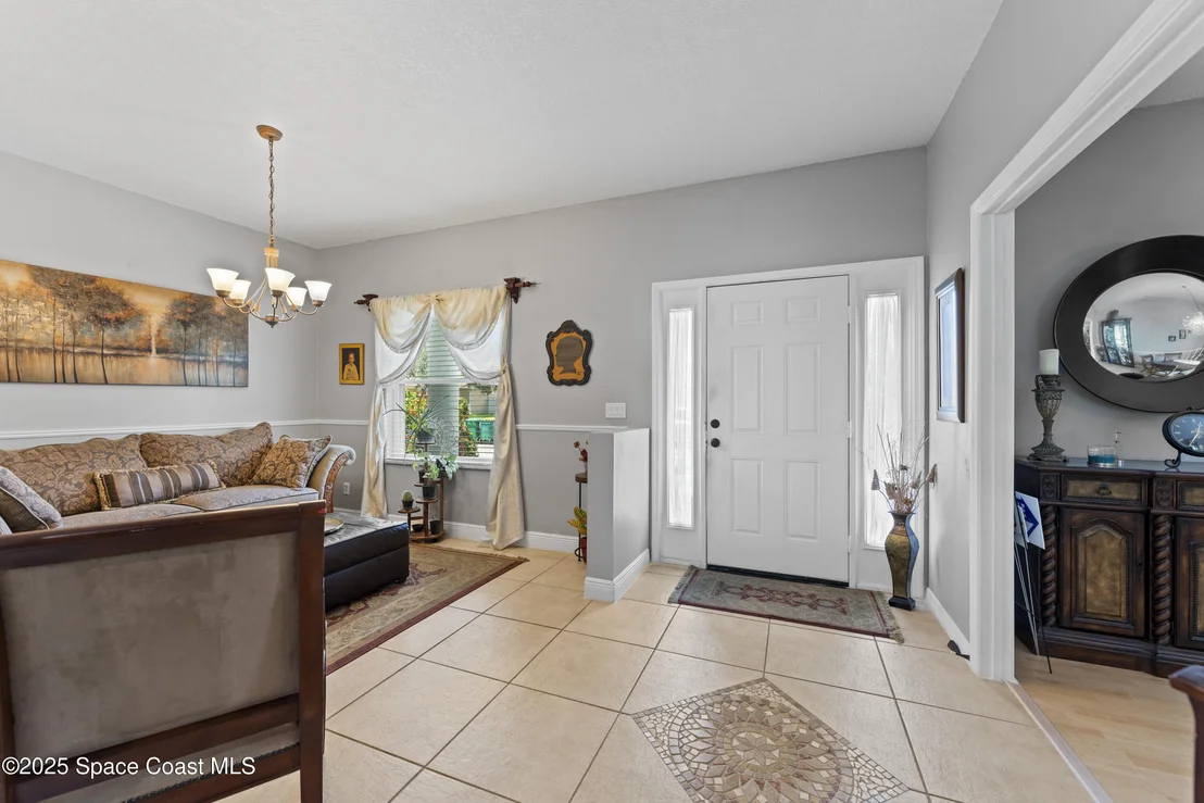 Photo of 813 Del Mar Circle