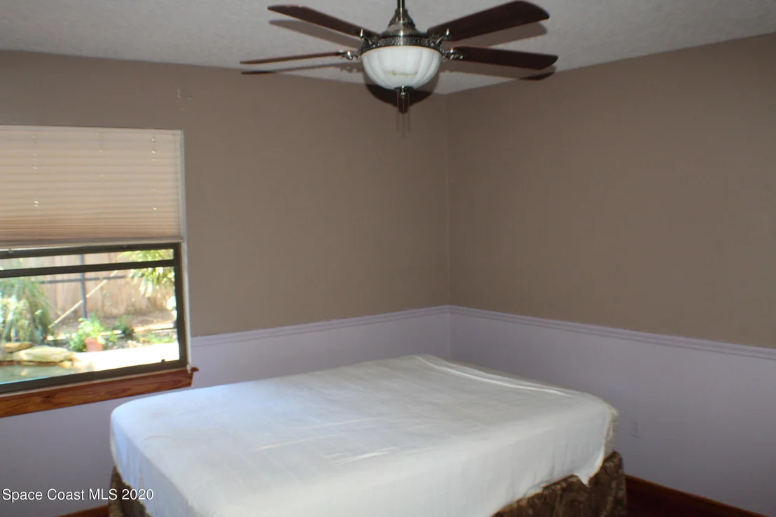 Photo of 150 Oakledge Drive