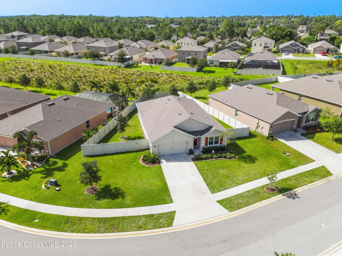Photo of 849 Forest Trace Circle