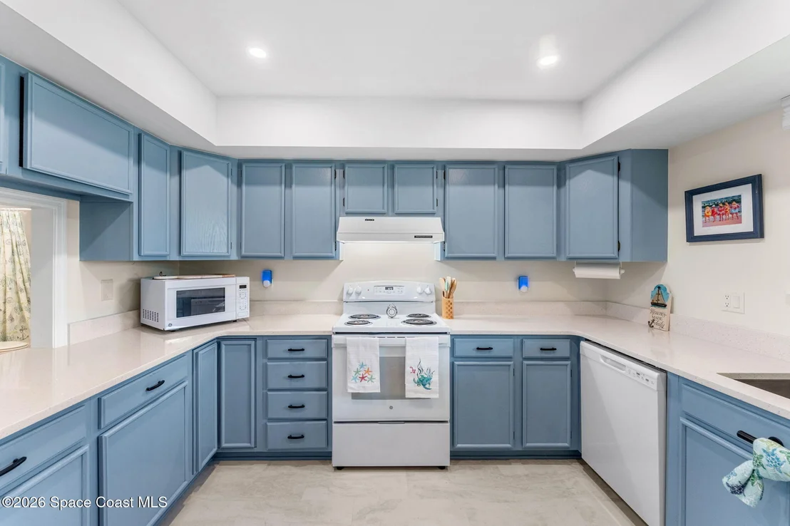 Photo of 200 Chalet Avenue