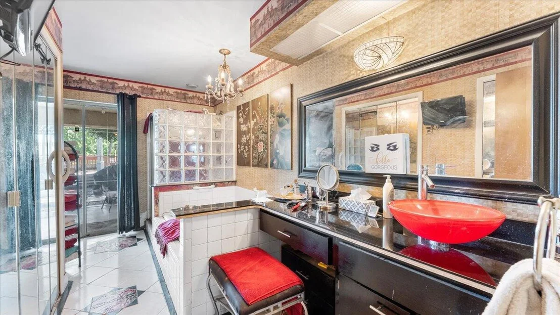 Photo of 5565 Brandon Street