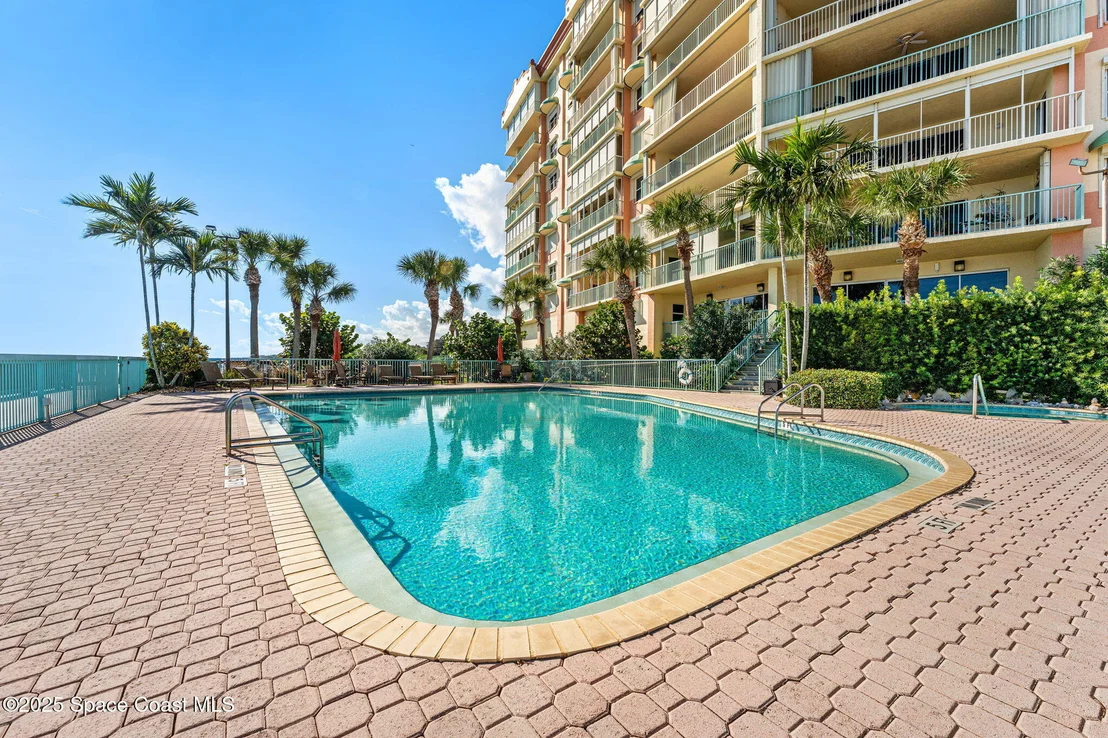 Photo of Unit 301 at 100 Riverside Drive