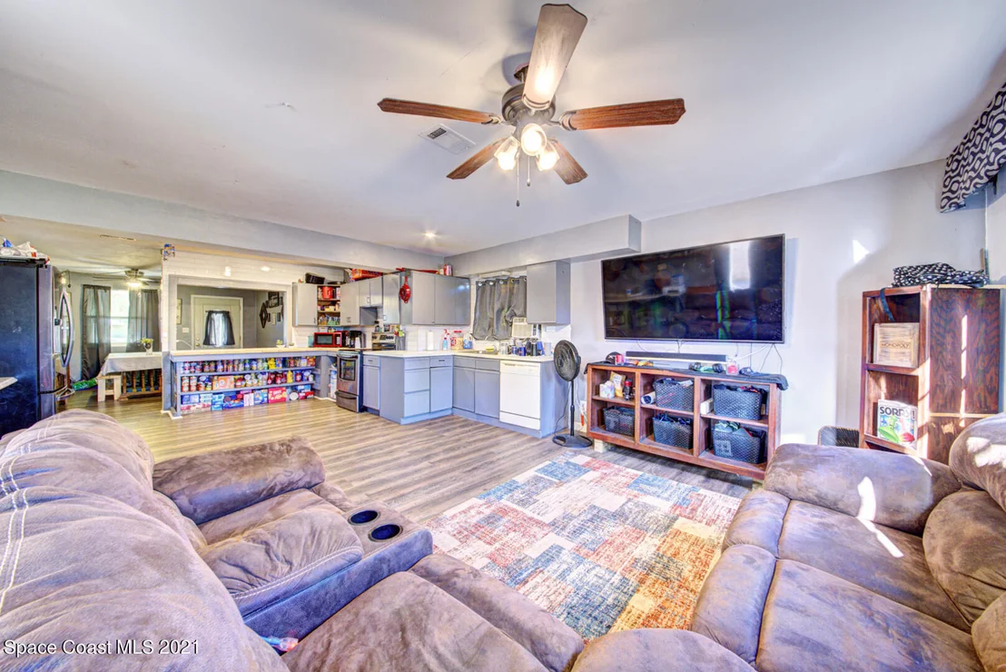Photo of 1213 Vassar Lane