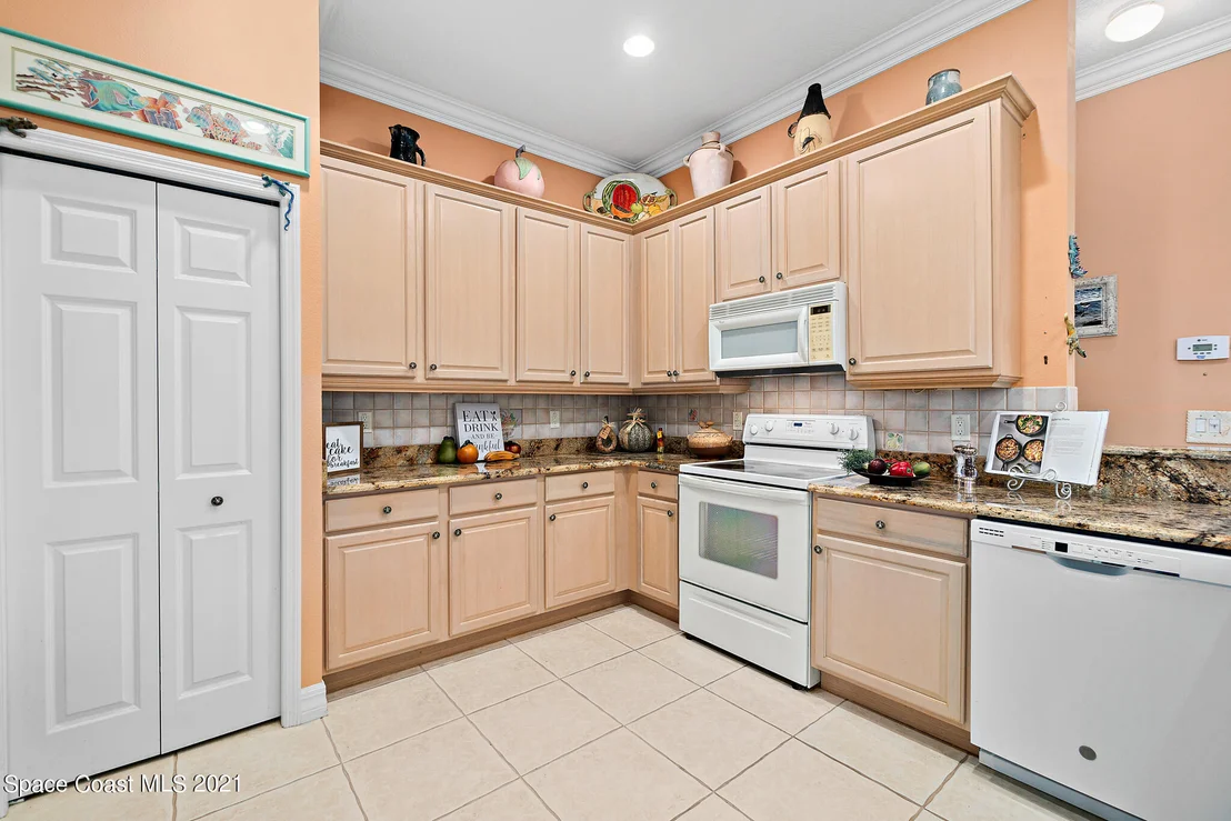 Photo of 5467 Solway Drive
