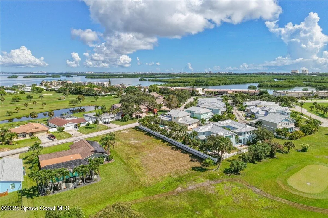 Photo of 10 Fairway Drive
