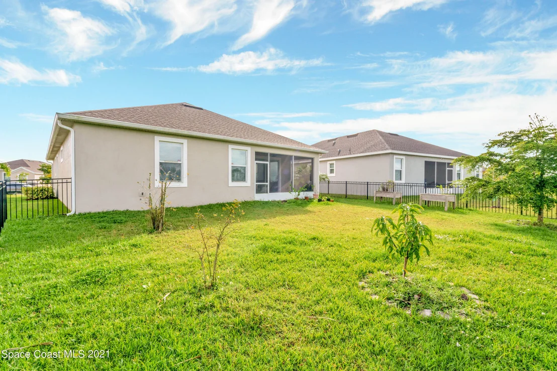 Photo of 7357 Bluemink Lane