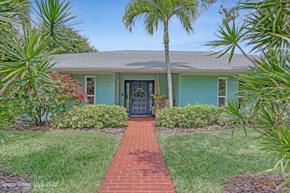 Photo of 400 Mosswood Boulevard