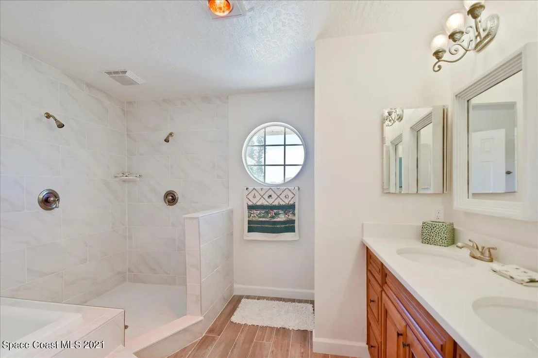 Photo of 300 Amberjack Place