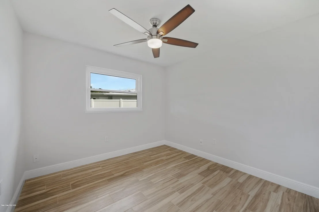 Photo of 541 Biscayne Drive