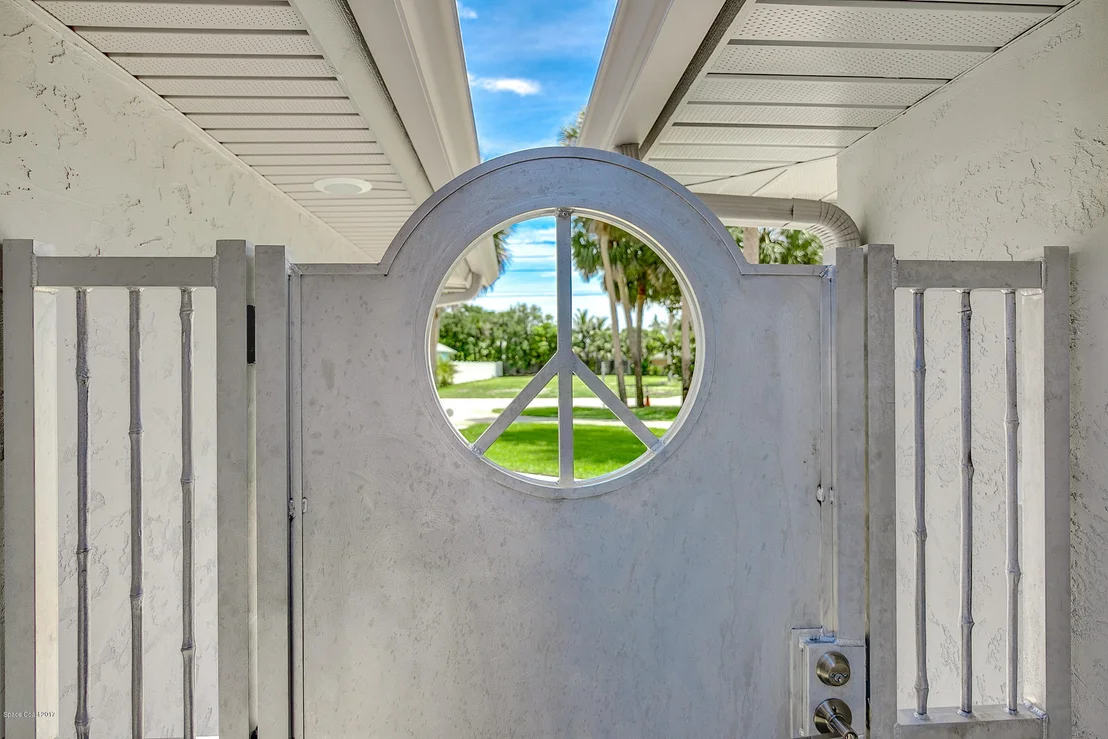 Photo of 300 Riverside Drive