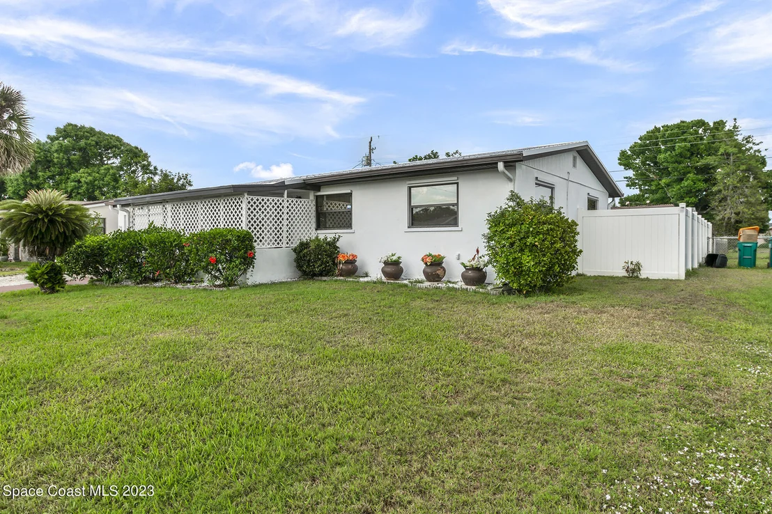 Photo of 521 Buckingham Avenue