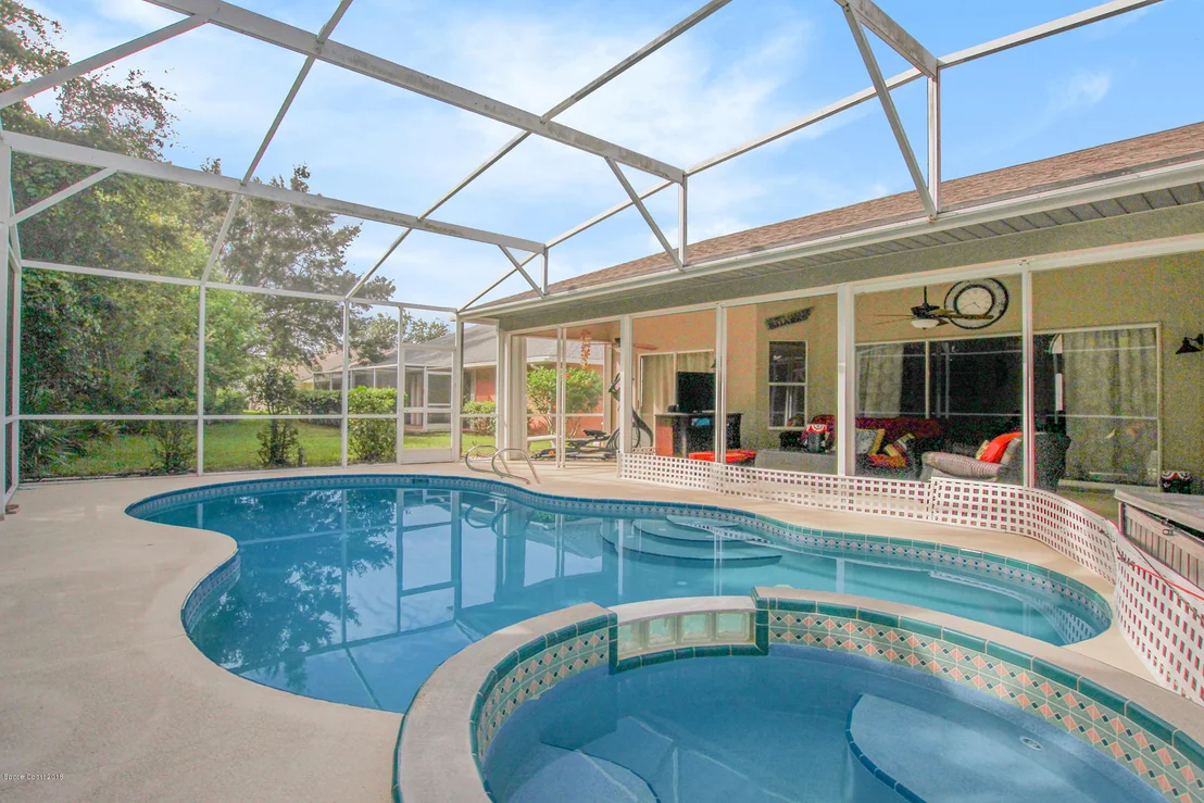 Photo of 971 Somerset Lane