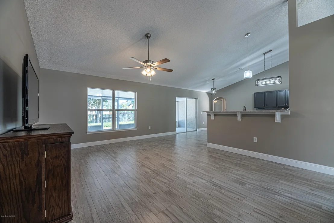 Photo of 6107 Corning Road