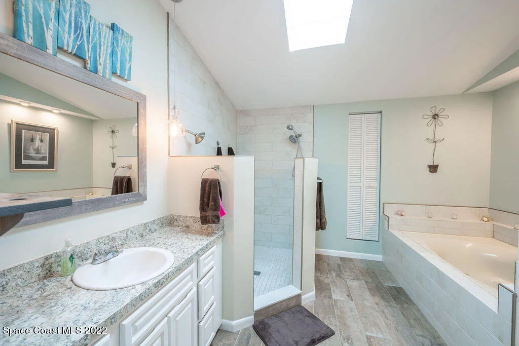 Photo of 2525 Lemon Street NE