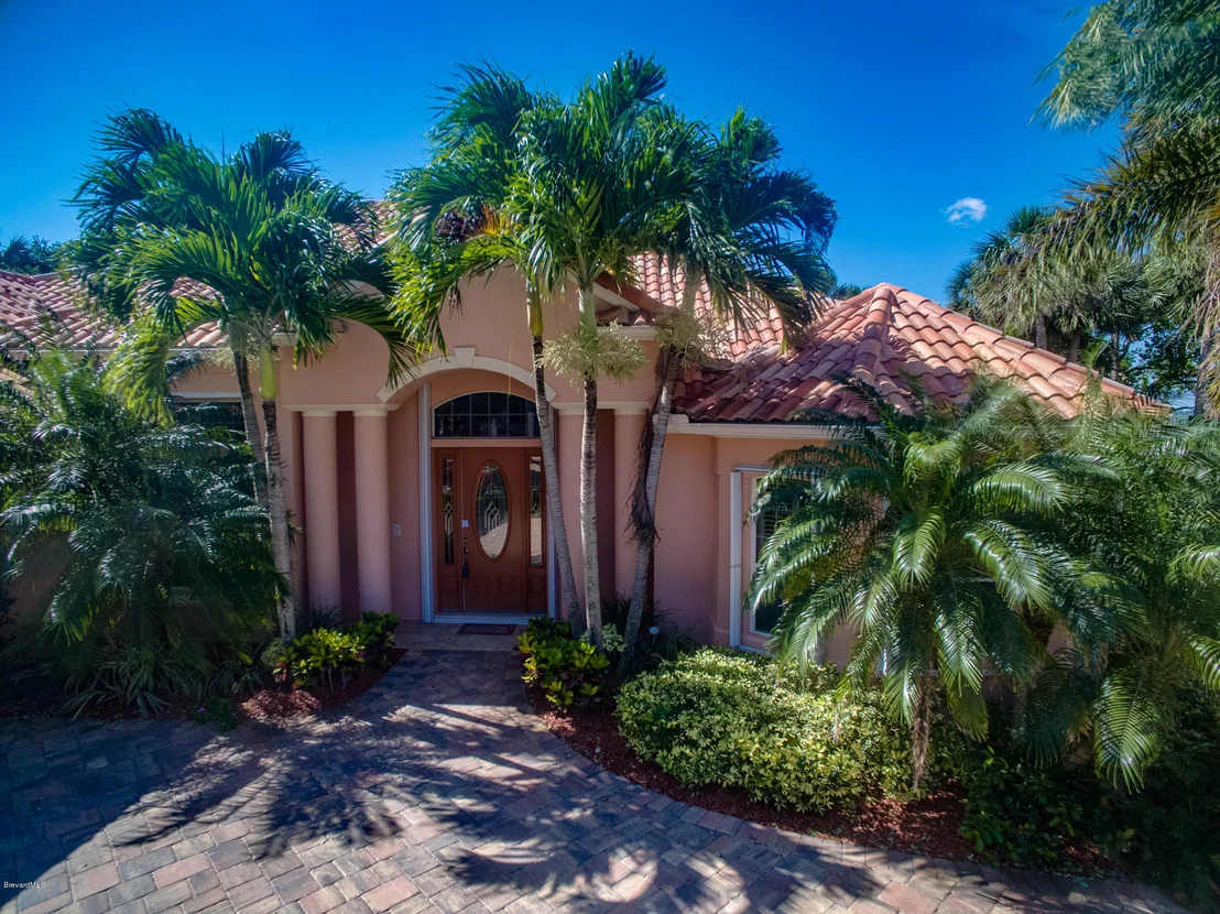 Photo of 290 Hammock Shore Drive