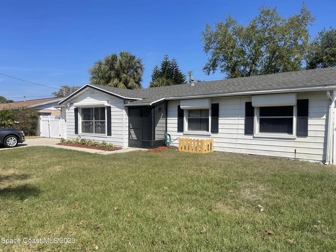 Photo of 1116 Condado Drive