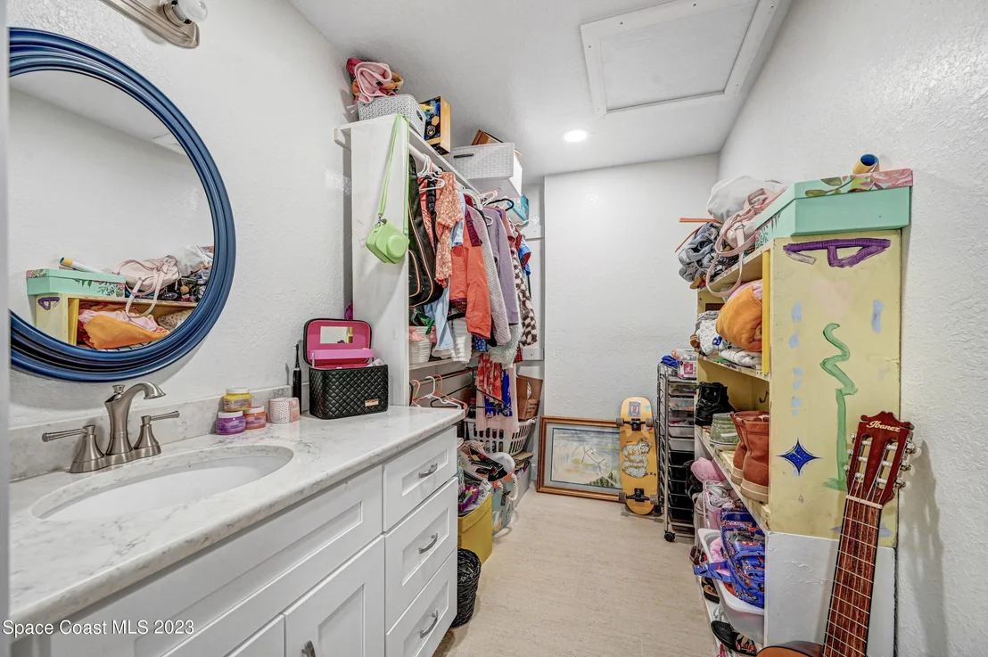 Photo of 30 Westview Lane