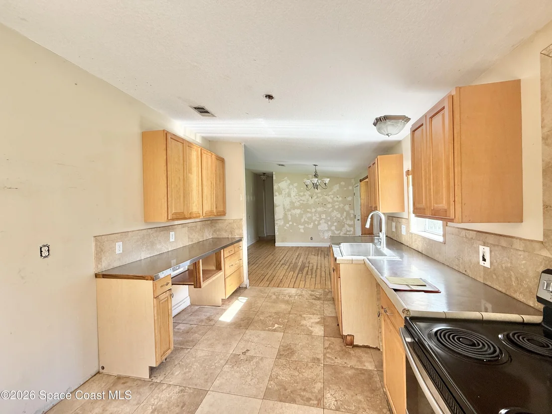Photo of 572 N Pine Street