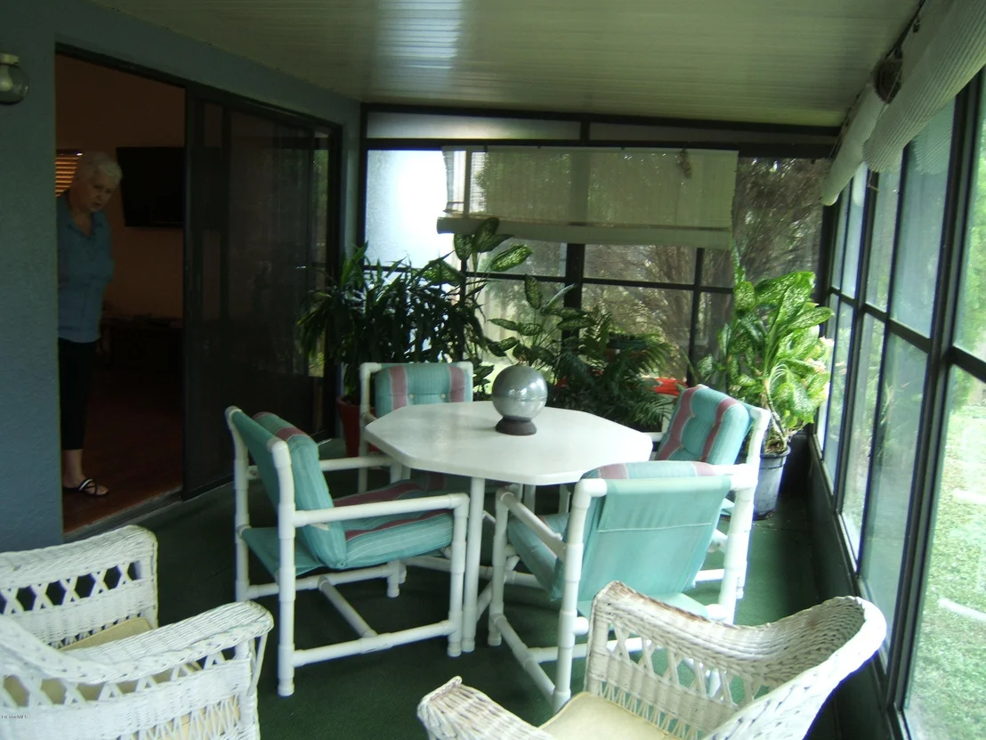 Photo of 875 Jamestown Drive