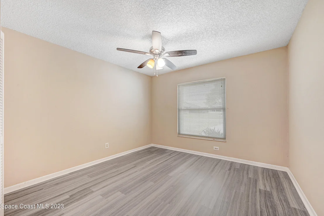 Photo of 781 Arundo Avenue NE