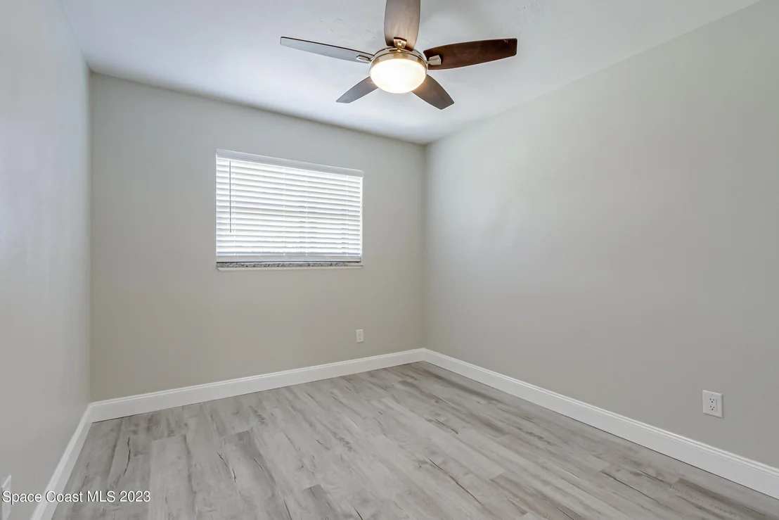 Photo of 1794 Dixon Boulevard