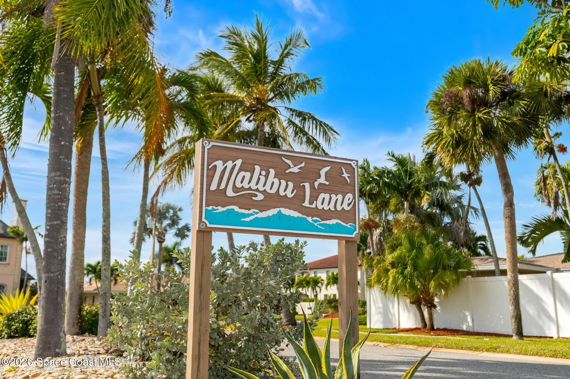 Photo of 704 Malibu Lane