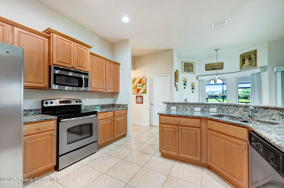 Photo of 2074 Botanica Circle
