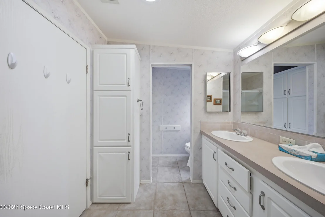 Photo of 235 Outer Drive