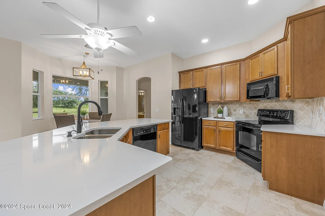 Photo of 1878 Windbrook Drive SE