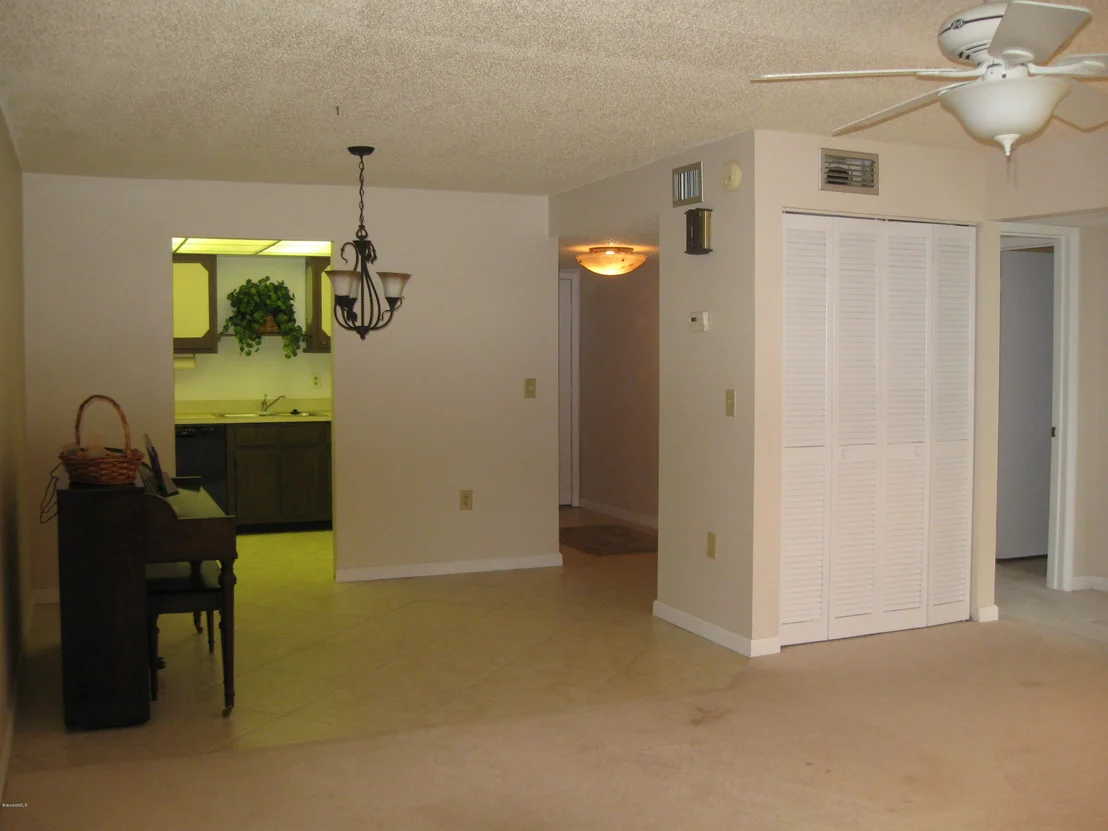 Photo of Unit 5E at 2475 Eagle Drive