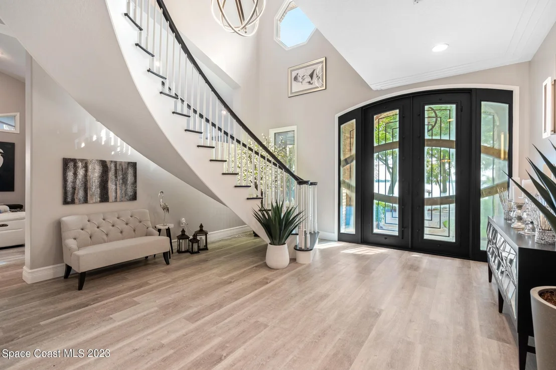 Photo of 1421 Rockledge Drive