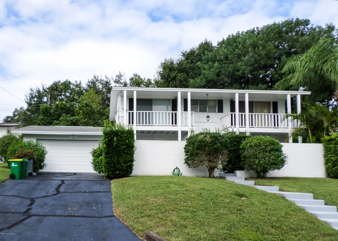 Photo of 3049 Sunset Lane