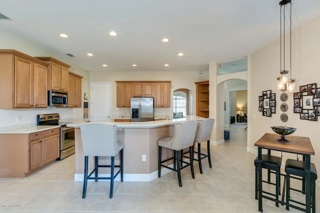 Photo of 5700 Rusack Drive