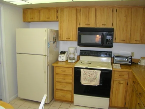 Photo of Unit 1102 at 1700 Commodore