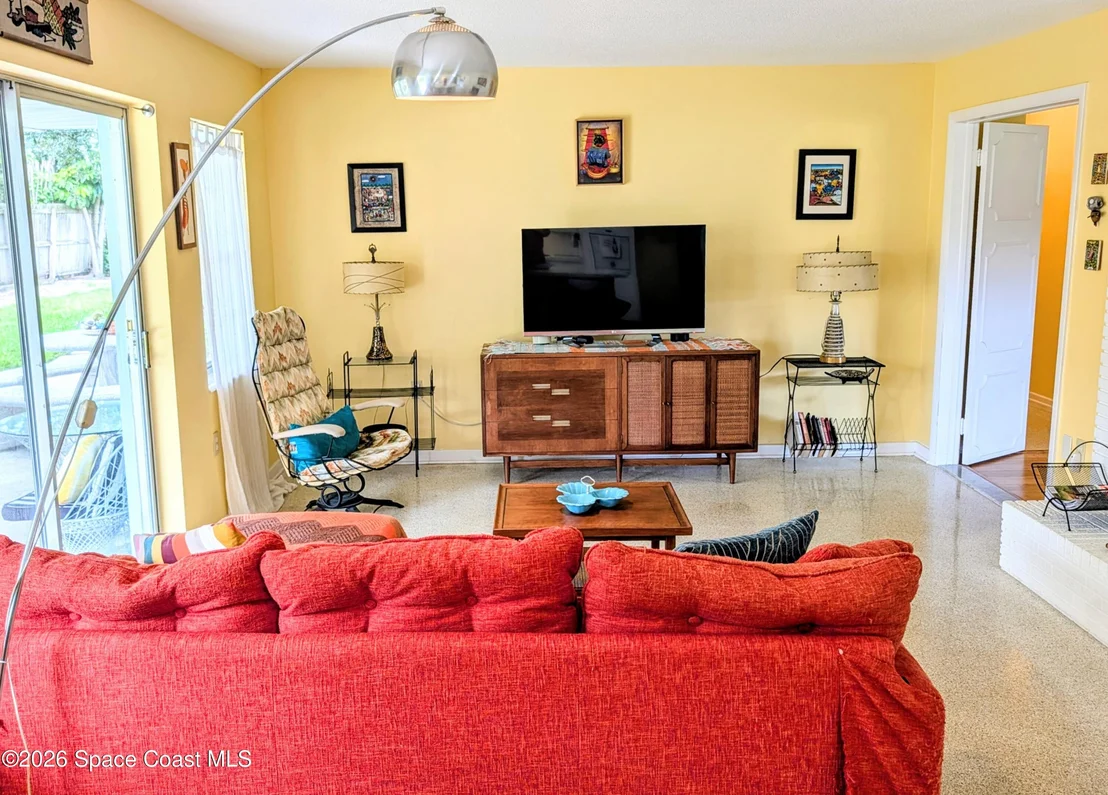 Photo of 615 Oak Ridge Drive
