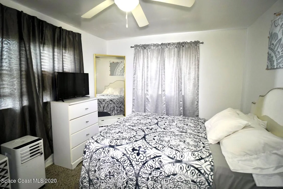 Photo of 1404 Stetson Drive E