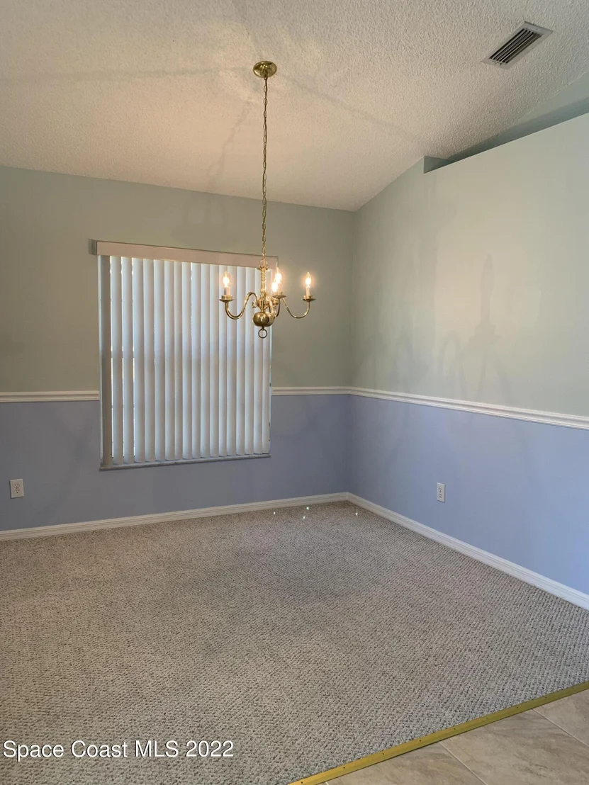 Photo of 982 Shaw Circle