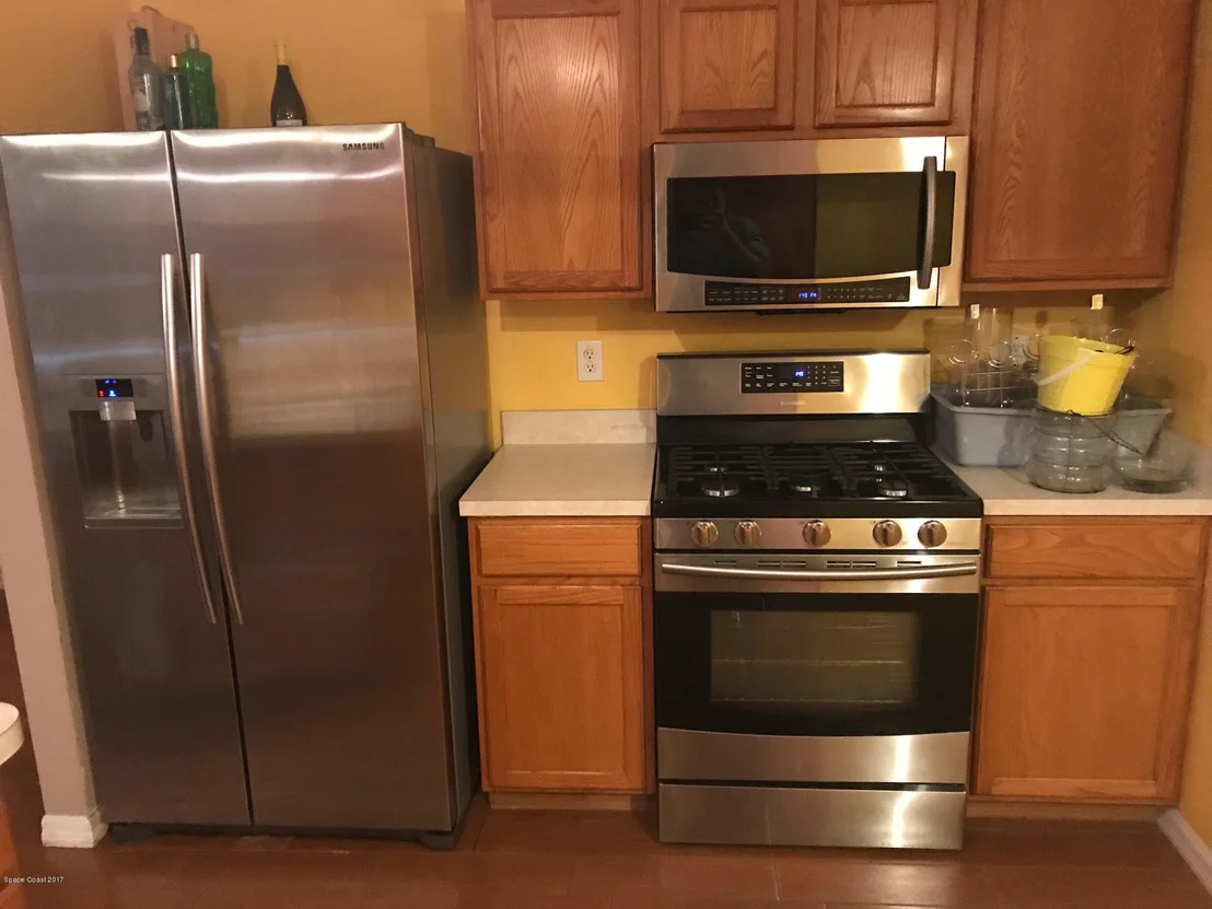 Photo of 829 Honeysuckle Drive
