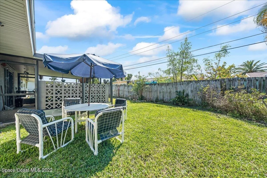 Photo of 329 Dorset Drive