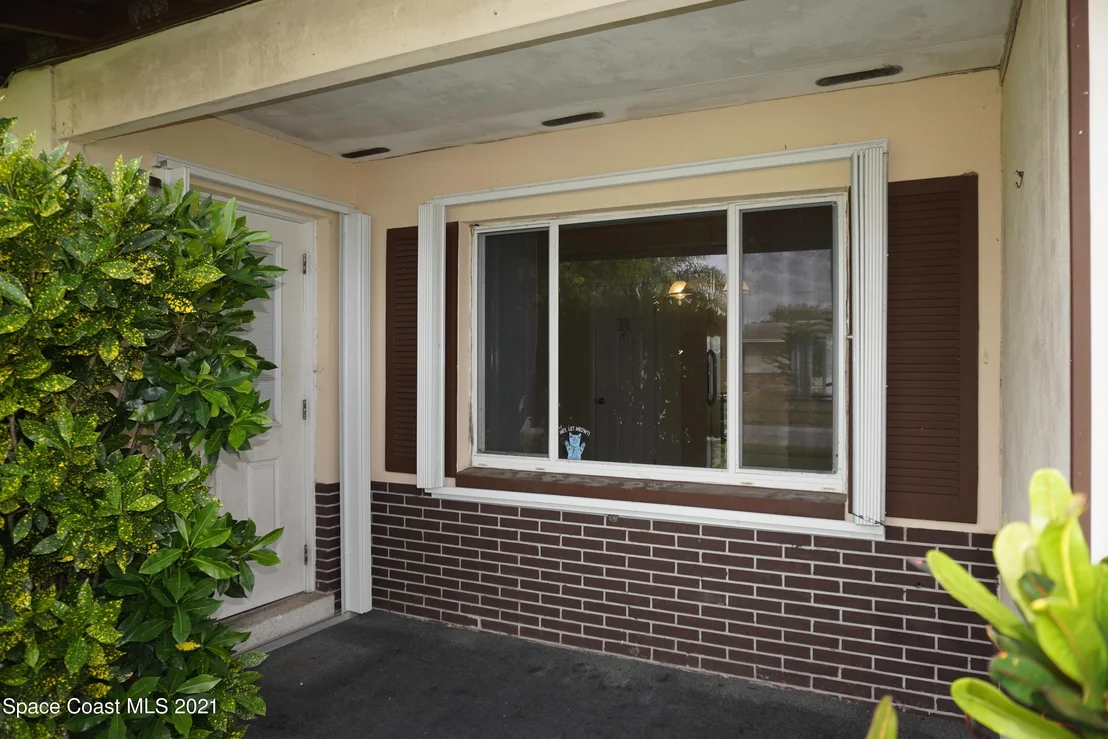 Photo of 500 Buckingham Avenue