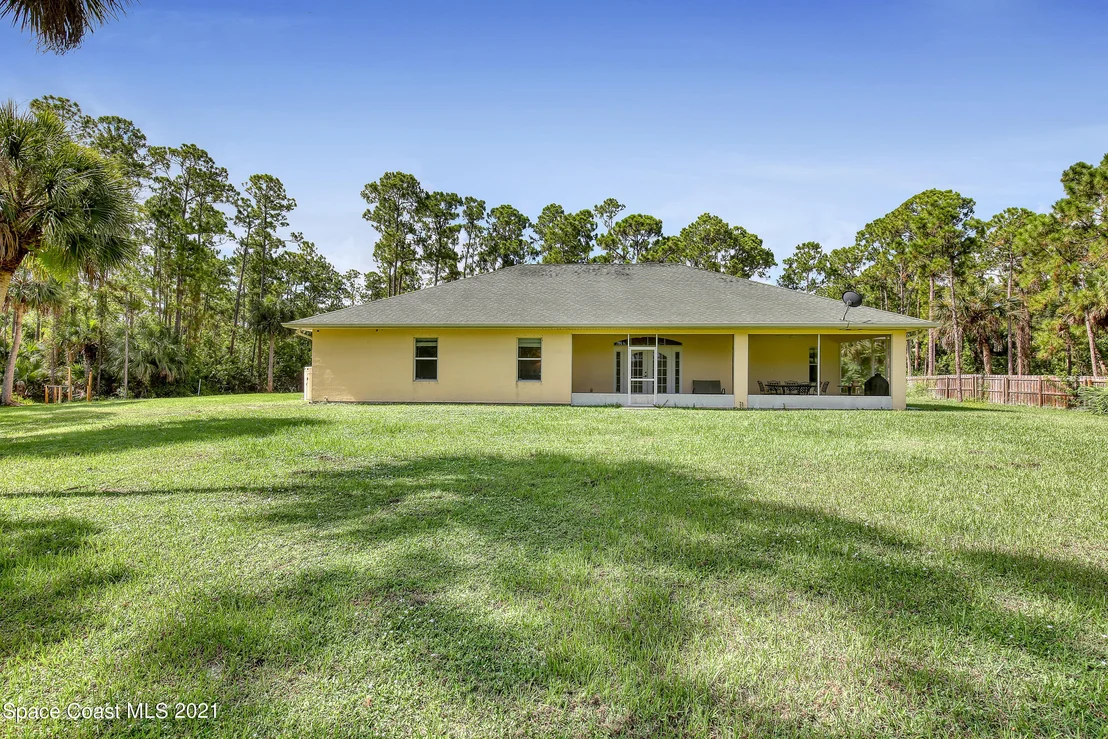 Photo of 2420 Valkaria Road