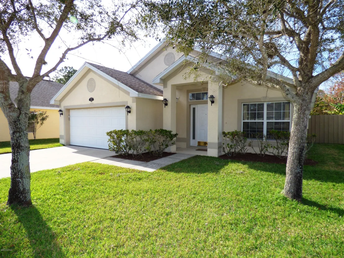 Photo of 2601 Stratford Pointe Drive