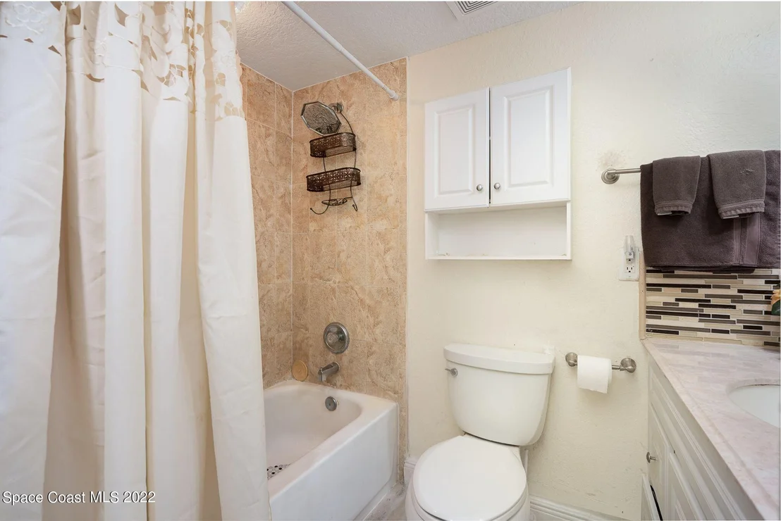 Photo of 1137 Scyphers Street NE