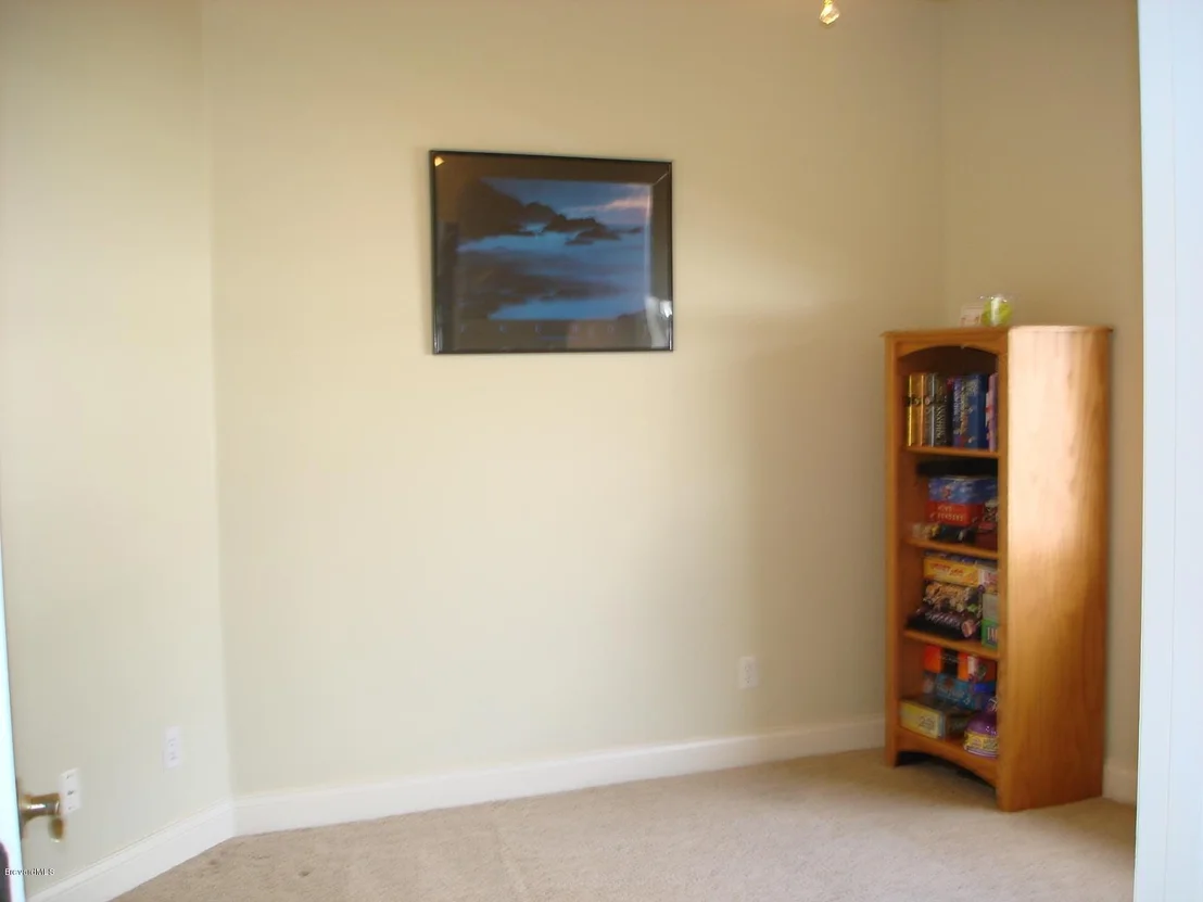 Photo of 1275 Starling Way