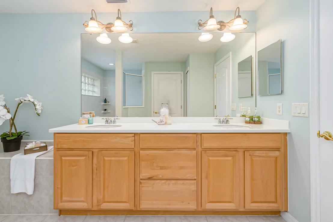 Photo of 7137 Broderick Drive